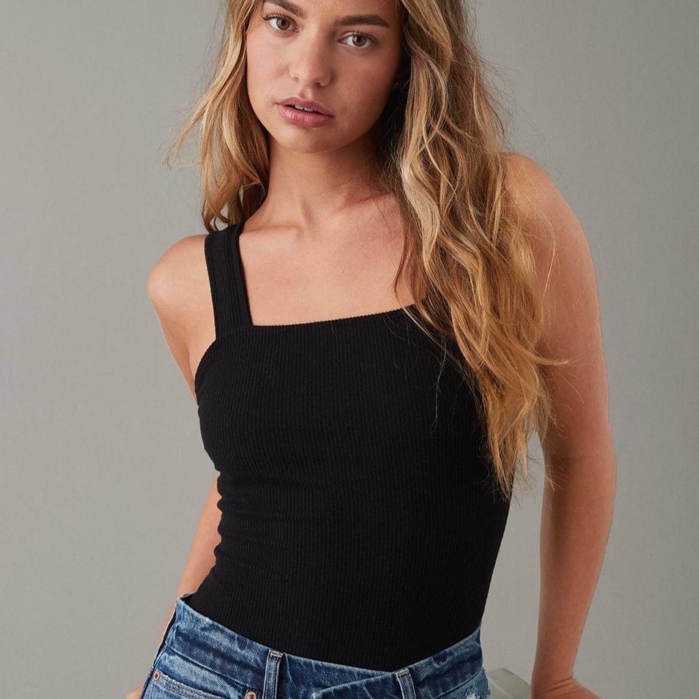 NWT American Eagle Outfitters women’s Square neck bodysuit. Size Large